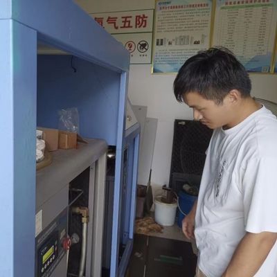 เครื่องแยกอากาศทางการแพทย์แบบเคลื่อนย้ายขนาดเล็ก เครื่องออกซิเจนด้วย ISO13485